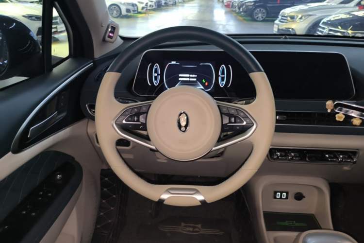 Used ORA Good Cat 2021 400km Standard Range Athena Edition Lithium-Ion Battery Steering Wheel