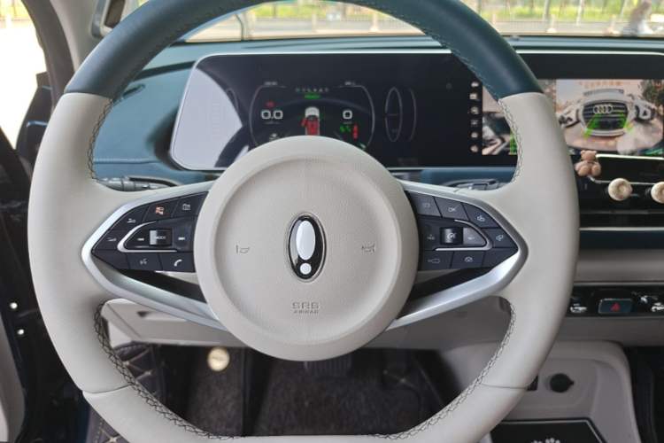Used ORA Good Cat 2021 400km Standard Range Athena Edition Lithium-Ion Battery Steering Wheel