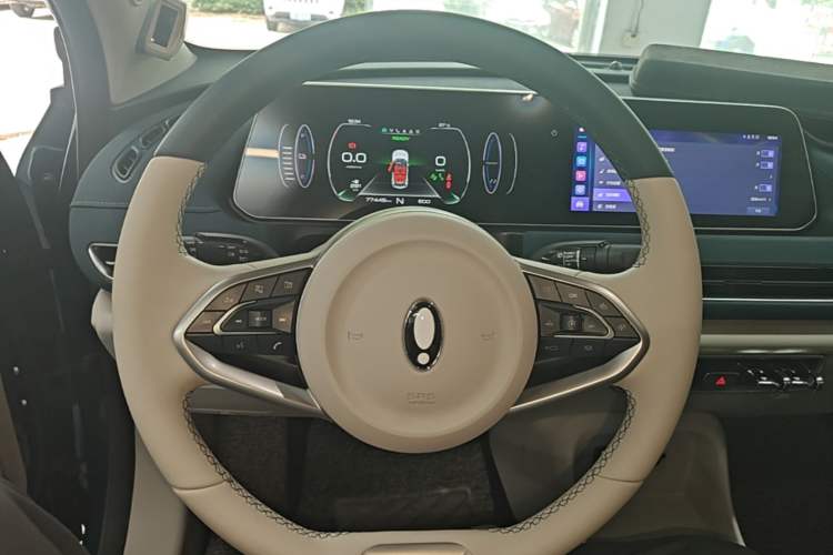 Used ORA Good Cat 2021 400km Standard Range Athena Edition Lithium-Ion Battery Steering Wheel
