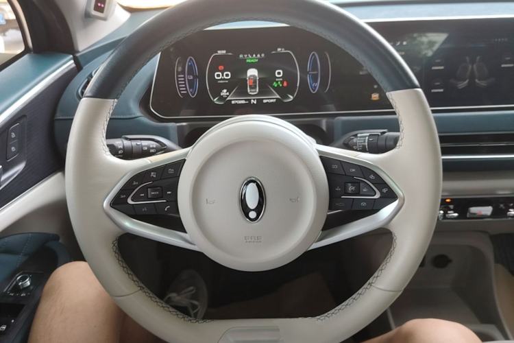 Used ORA Good Cat 2021 400km Standard Range Athena Edition Lithium Iron Phosphate Steering Wheel