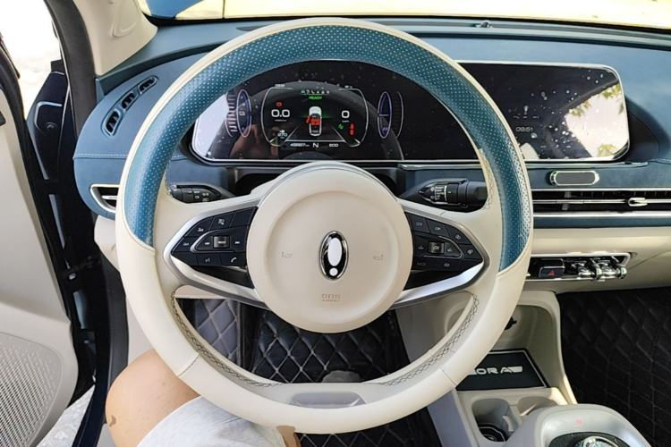 Used ORA Good Cat 2021 400km Standard Range Venus Edition Lithium Iron Phosphate Steering Wheel