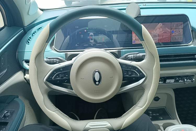Used ORA Good Cat 2021 400km Standard Range Venus Edition Lithium-Ion Battery Steering Wheel