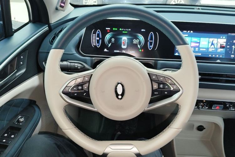 Used ORA Good Cat 2021 400km Standard Range Athena Edition Lithium Iron Phosphate Steering Wheel