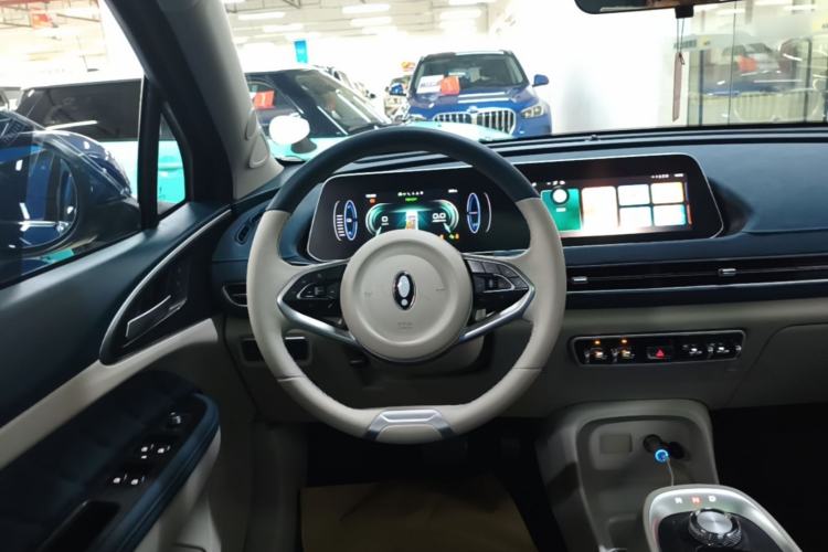Used ORA Good Cat 2021 400km Standard Range Venus Edition Lithium Iron Phosphate Steering Wheel