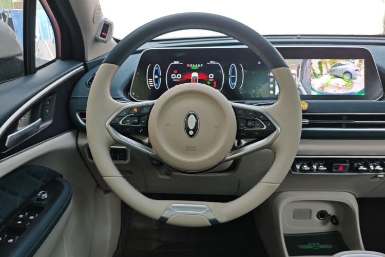 Used ORA Good Cat 2021 400km Standard Range Athena Edition Lithium-Ion Battery Steering Wheel
