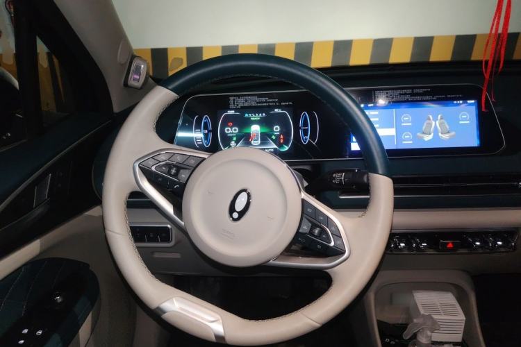 Used ORA Good Cat 2021 400km Standard Range Athena Edition Lithium Iron Phosphate Steering Wheel