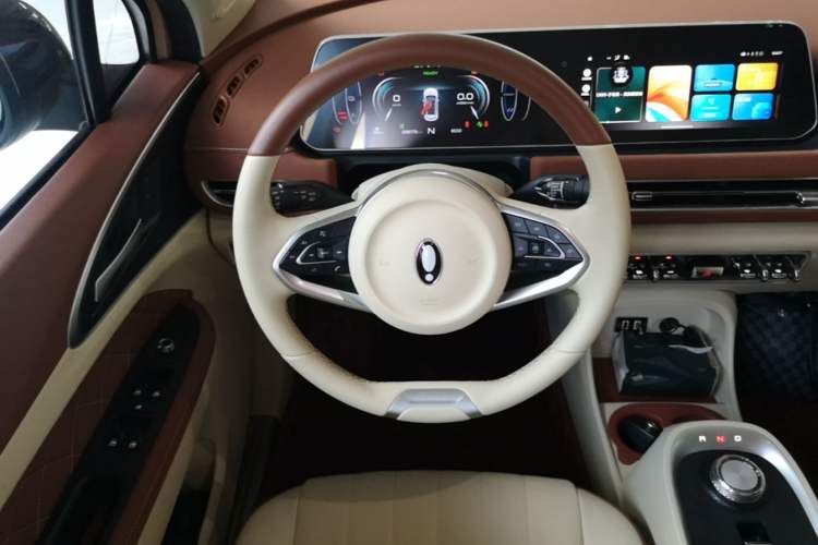 Used ORA Good Cat 2021 400km Standard Range Venus Edition Lithium Iron Phosphate Steering Wheel