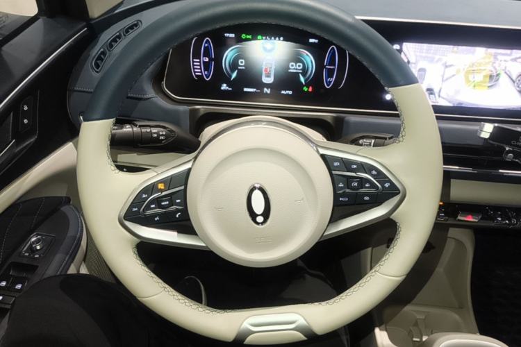 Used ORA Good Cat 2021 400km Standard Range Venus Edition Lithium Iron Phosphate Steering Wheel