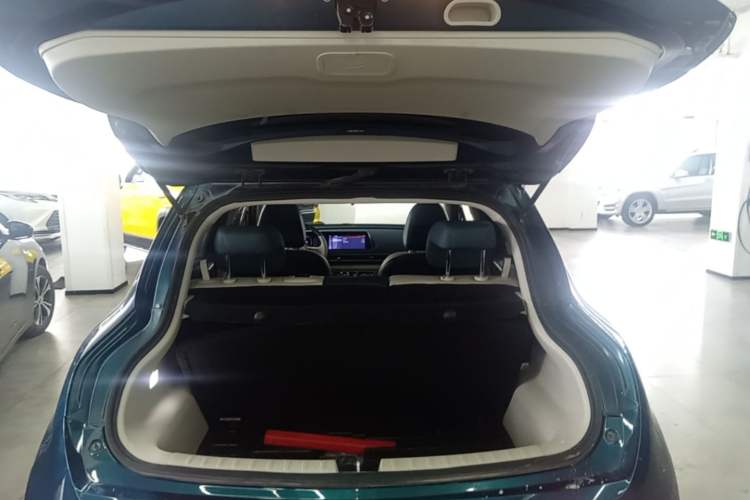 Used ORA Good Cat 2021 400km Standard Range Venus Edition Lithium-Ion Battery Trunk