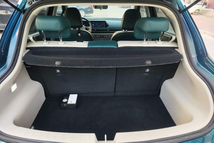 Used ORA Good Cat 2021 400km Standard Range Athena Edition Lithium-Ion Battery Trunk