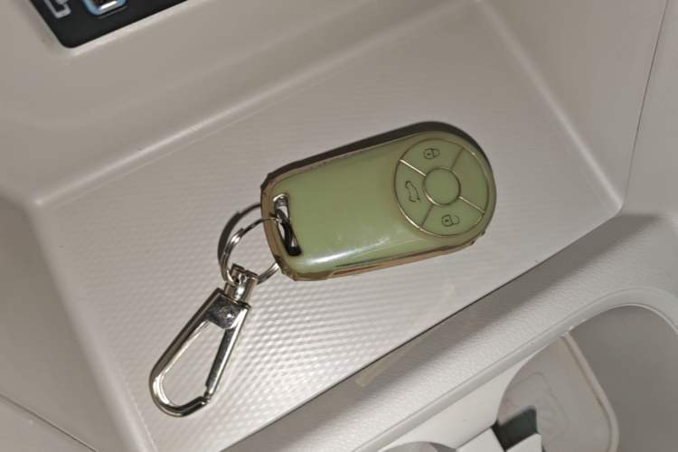 Used ORA Good Cat 2021 400km Standard Range Athena Edition Lithium-Ion Battery Vehicle Key