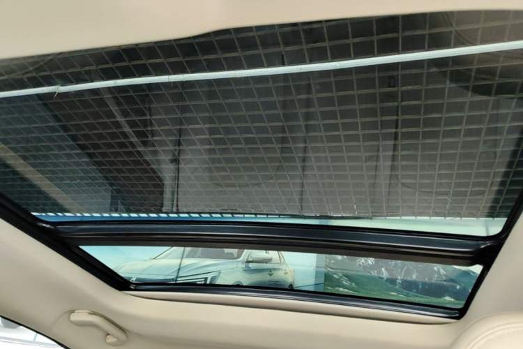Used ORA Good Cat 2021 400km Standard Range Venus Edition Lithium-Ion Battery Headliner