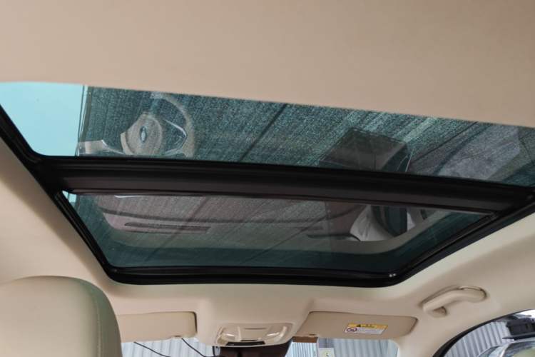 Used ORA Good Cat 2021 400km Standard Range Venus Edition Lithium Iron Phosphate Headliner