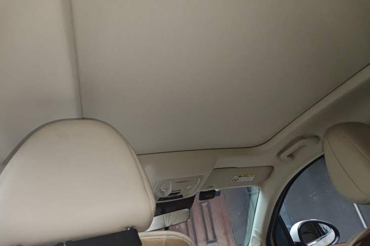 Used ORA Good Cat 2021 400km Standard Range Muse Edition Lithium-Ion Battery Headliner