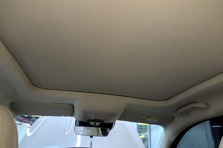 Used ORA Good Cat 2021 400km Standard Range Athena Edition Lithium-Ion Battery Headliner