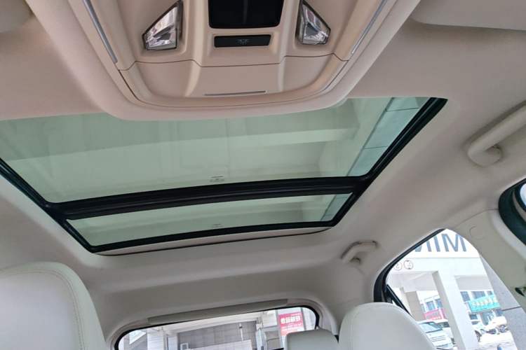 Used ORA Good Cat 2021 400km Standard Range Athena Edition Lithium-Ion Battery Headliner