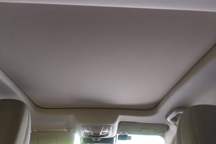 Used ORA Good Cat 2021 400km Standard Range Athena Edition Lithium-Ion Battery Headliner