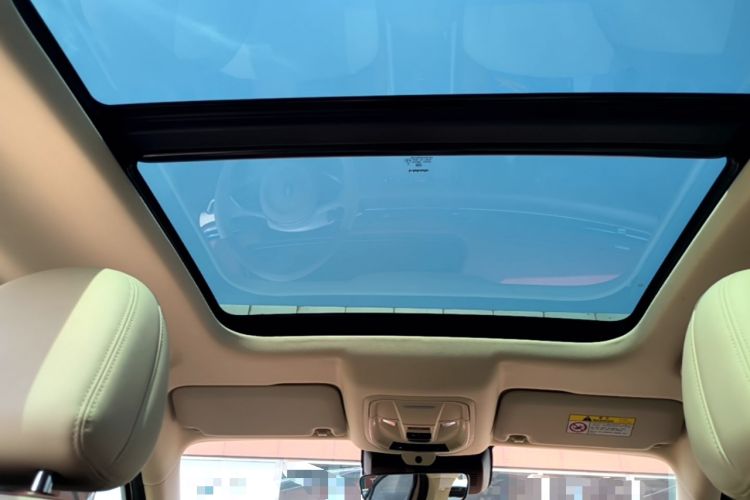Used ORA Good Cat 2021 500km Long-Range Poseidon Edition Lithium-Ion Battery Headliner