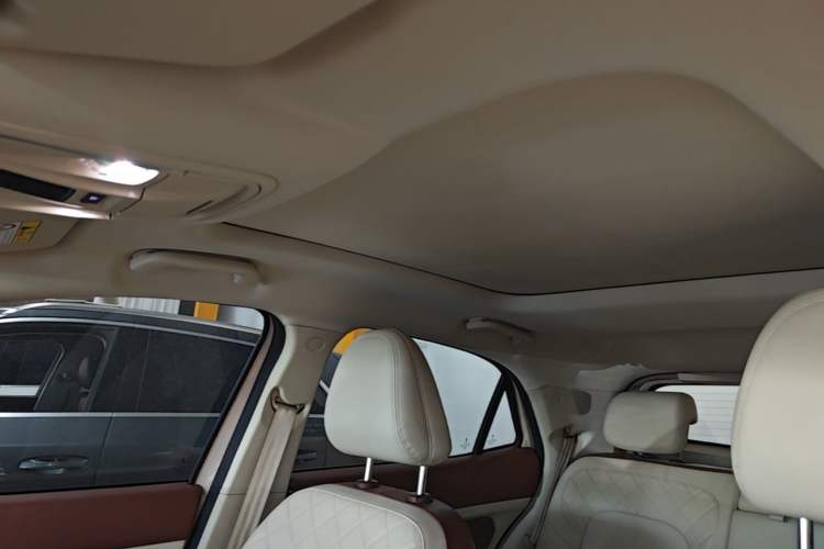 Used ORA Good Cat 2021 400km Standard Range Athena Edition Lithium-Ion Battery Headliner