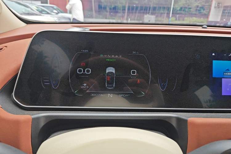 Used ORA Good Cat 2021 400km Standard Range Business Edition Lithium-Ion Battery Instrument Cluster