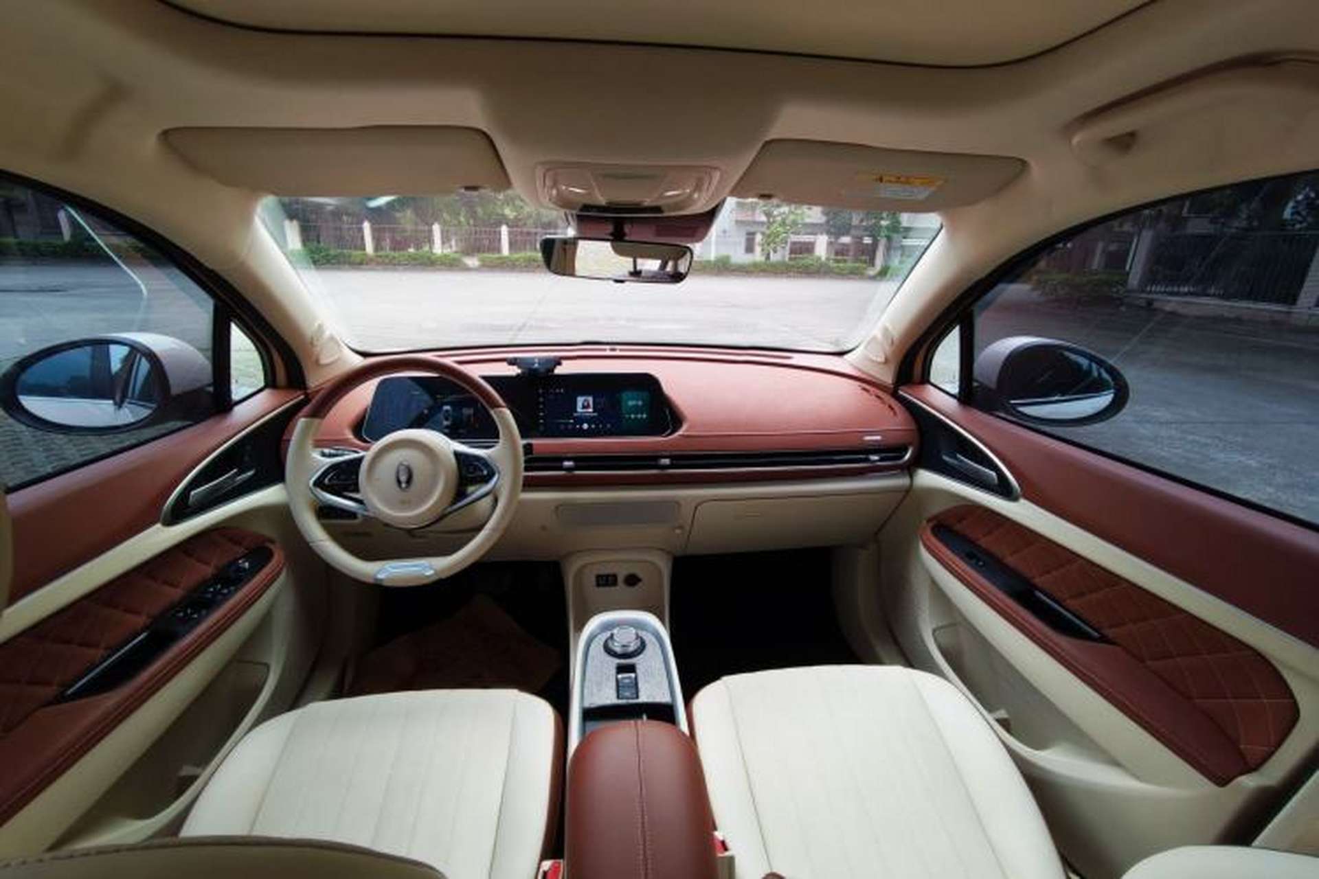 Used ORA Good Cat 2021 400km Standard Range Venus Edition Lithium-Ion Battery Interior 1