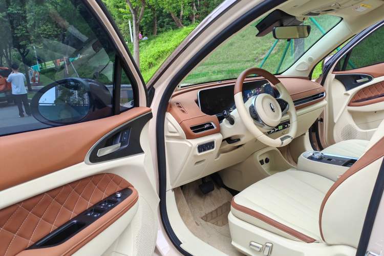 Used ORA Good Cat 2021 500km Long-Range Poseidon Edition Lithium-Ion Battery Interior 2