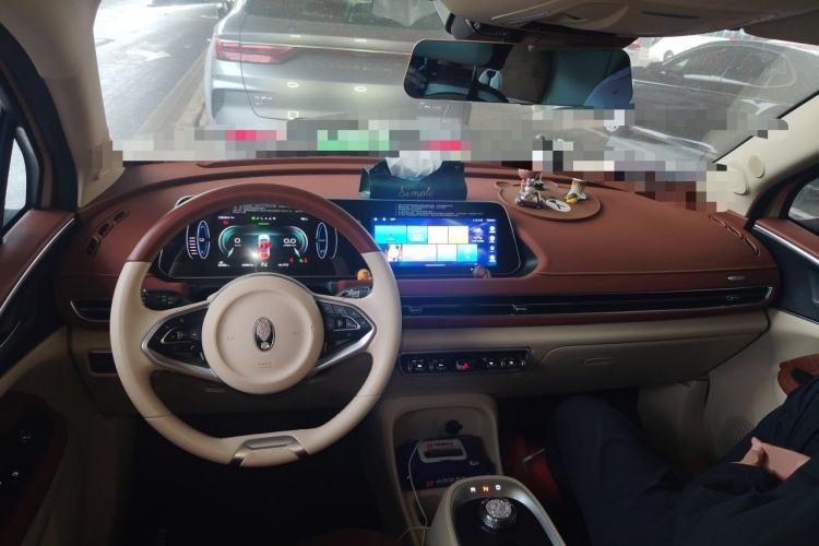 Used ORA Good Cat 2021 400km Standard Range Venus Edition Lithium-Ion Battery Interior 2