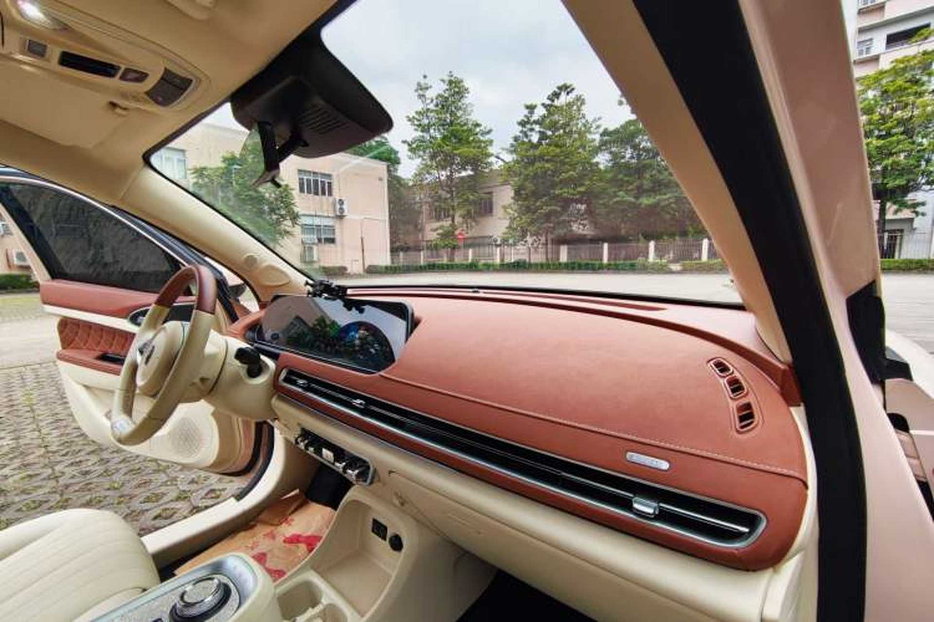 Used ORA Good Cat 2021 400km Standard Range Venus Edition Lithium-Ion Battery Interior 4