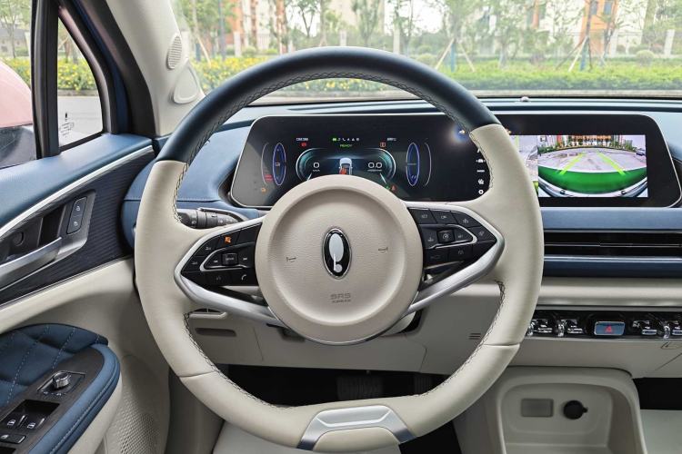Used ORA Good Cat 2021 400km Standard Range Venus Edition Lithium-Ion Battery Interior 8