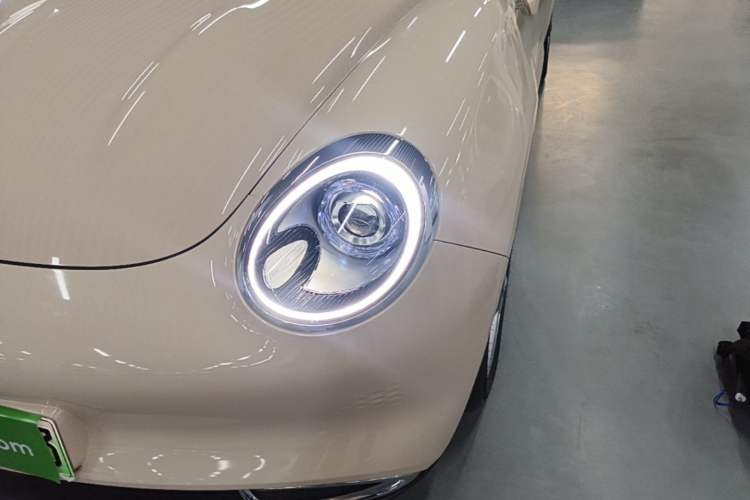 Used ORA Good Cat 2021 400km Standard Range Venus Edition Lithium-Ion Battery Left Front Headlight