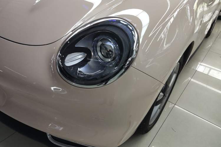 Used ORA Good Cat 2021 400km Standard Range Venus Edition Lithium Iron Phosphate Left Front Headlight