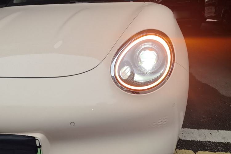 Used ORA Good Cat 2021 400km Standard Range Athena Edition Lithium Iron Phosphate Left Front Headlight