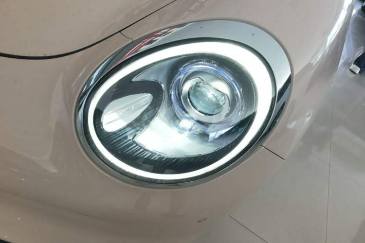 Used ORA Good Cat 2021 400km Standard Range Athena Edition Lithium Iron Phosphate Left Front Headlight