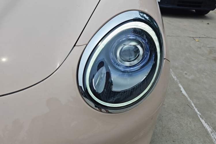 Used ORA Good Cat 2021 400km Standard Range Business Edition Lithium-Ion Battery Left Front Headlight
