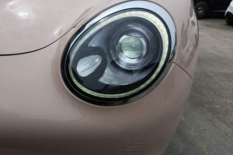 Used ORA Good Cat 2021 400km Standard Range Venus Edition Lithium Iron Phosphate Left Front Headlight