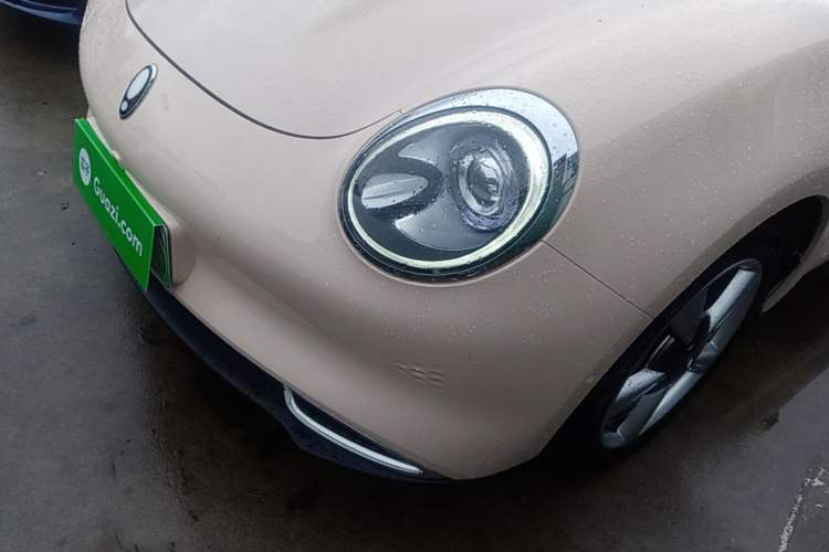 Used ORA Good Cat 2021 400km Standard Range Athena Edition Lithium-Ion Battery Left Front Headlight