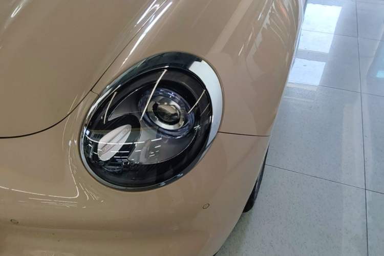 Used ORA Good Cat 2021 400km Standard Range Athena Edition Lithium Iron Phosphate Left Front Headlight