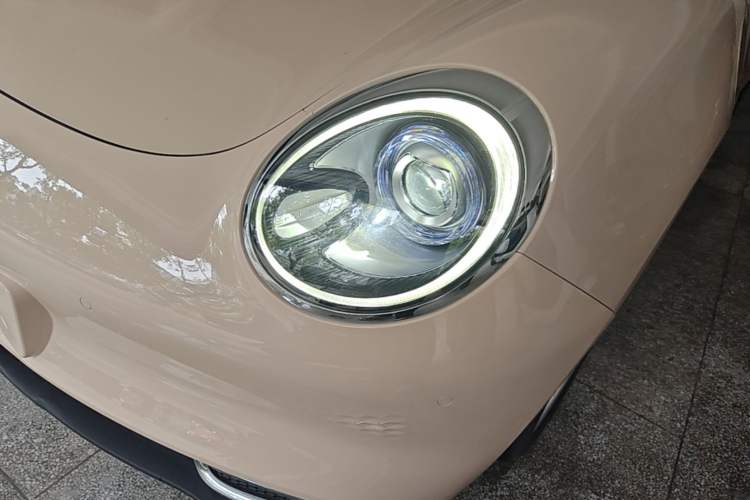 Used ORA Good Cat 2021 400km Standard Range Athena Edition Lithium Iron Phosphate Left Front Headlight