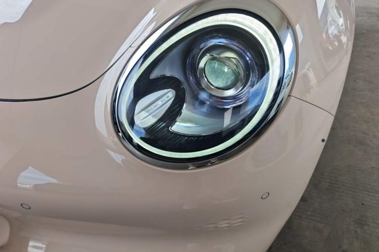 Used ORA Good Cat 2021 400km Standard Range Athena Edition Lithium-Ion Battery Left Front Headlight