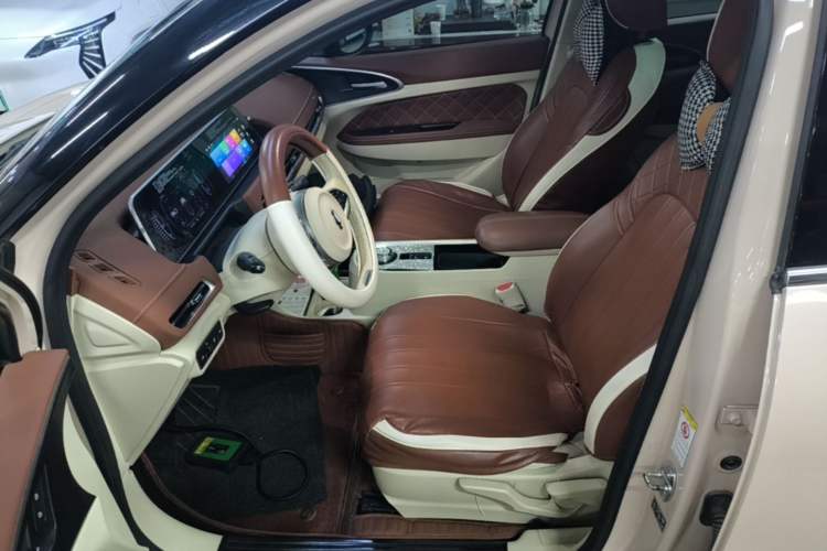 Used ORA Good Cat 2021 400km Standard Range Venus Edition Lithium-Ion Battery Left Front Seat