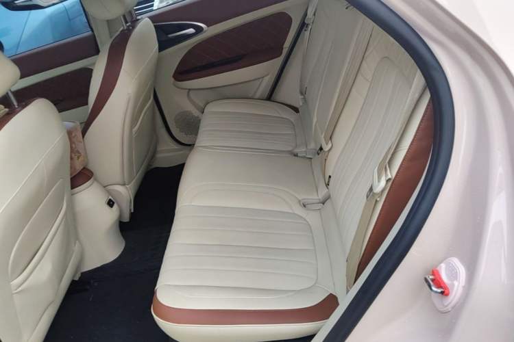Used ORA Good Cat 2021 400km Standard Range Athena Edition Lithium Iron Phosphate Left Rear Seat