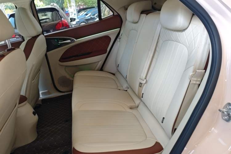 Used ORA Good Cat 2021 400km Standard Range Venus Edition Lithium Iron Phosphate Left Rear Seat