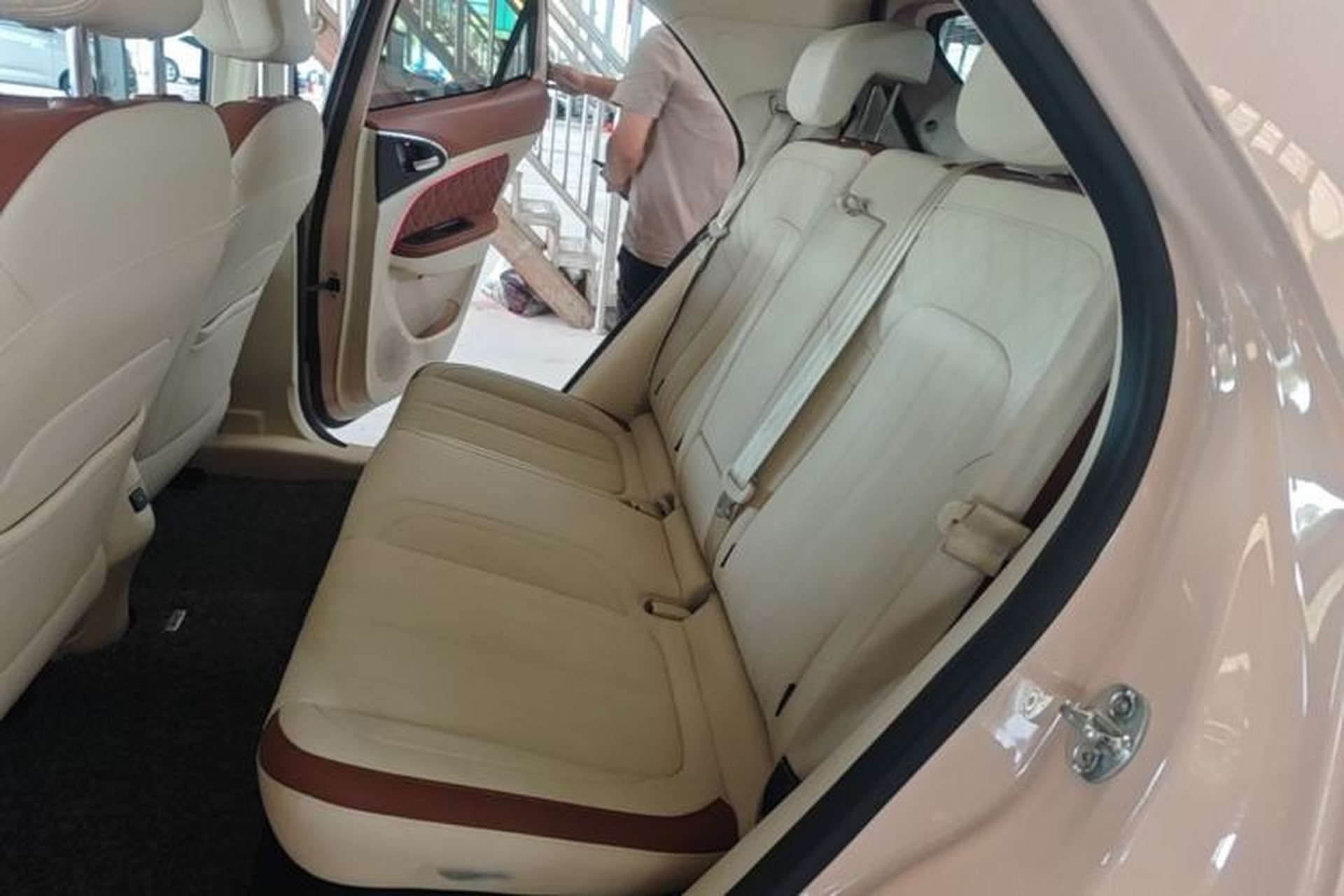 Used ORA Good Cat 2021 400km Standard Range Athena Edition Lithium Iron Phosphate Left Rear Seat