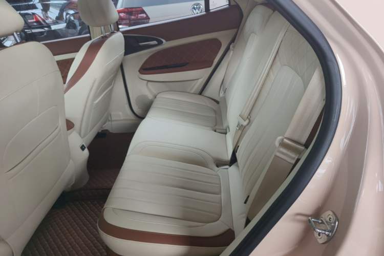 Used ORA Good Cat 2021 400km Standard Range Venus Edition Lithium Iron Phosphate Left Rear Seat