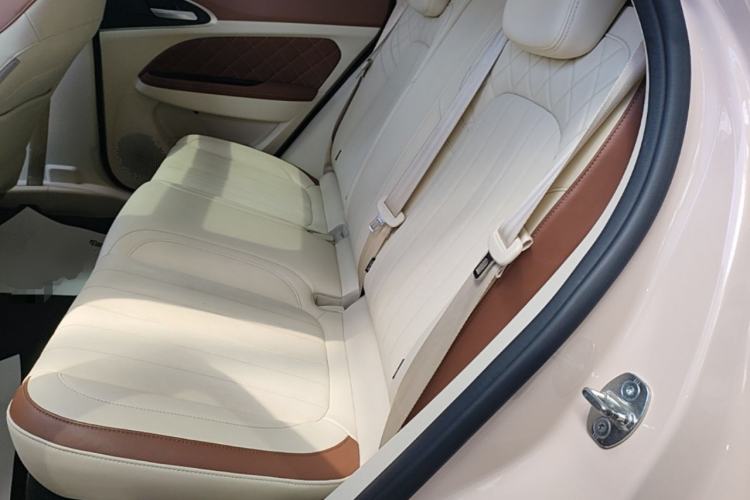 Used ORA Good Cat 2021 500km Long-Range Apollo Edition Ternary Lithium Left Rear Seat