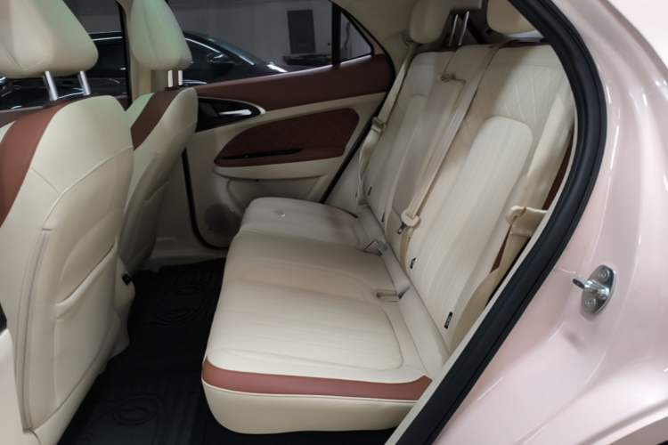 Used ORA Good Cat 2021 400km Standard Range Athena Edition Lithium Iron Phosphate Left Rear Seat