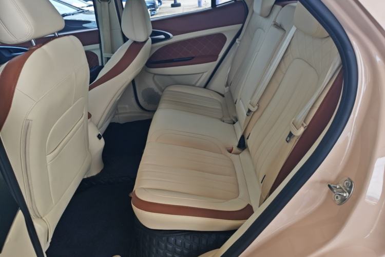 Used ORA Good Cat 2021 400km Standard Range Athena Edition Lithium-Ion Battery Left Rear Seat