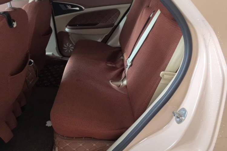 Used ORA Good Cat 2021 400km Standard Range Athena Edition Lithium-Ion Battery Left Rear Seat