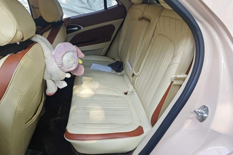 Used ORA Good Cat 2021 400km Standard Range Athena Edition Lithium Iron Phosphate Left Rear Seat