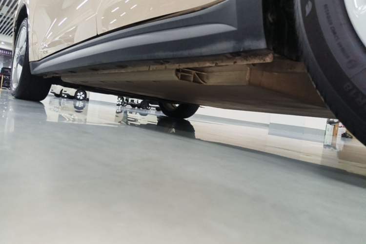 Used ORA Good Cat 2021 400km Standard Range Venus Edition Lithium-Ion Battery Left Side Sill